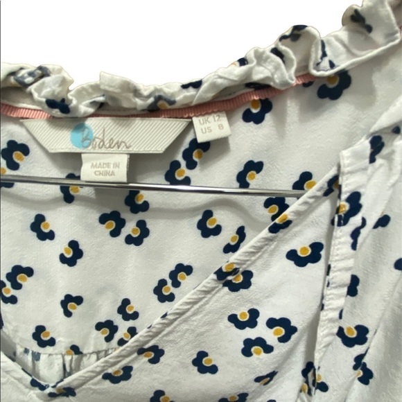 - Boden Ivory Floral Print Top - Picture 3 of 4